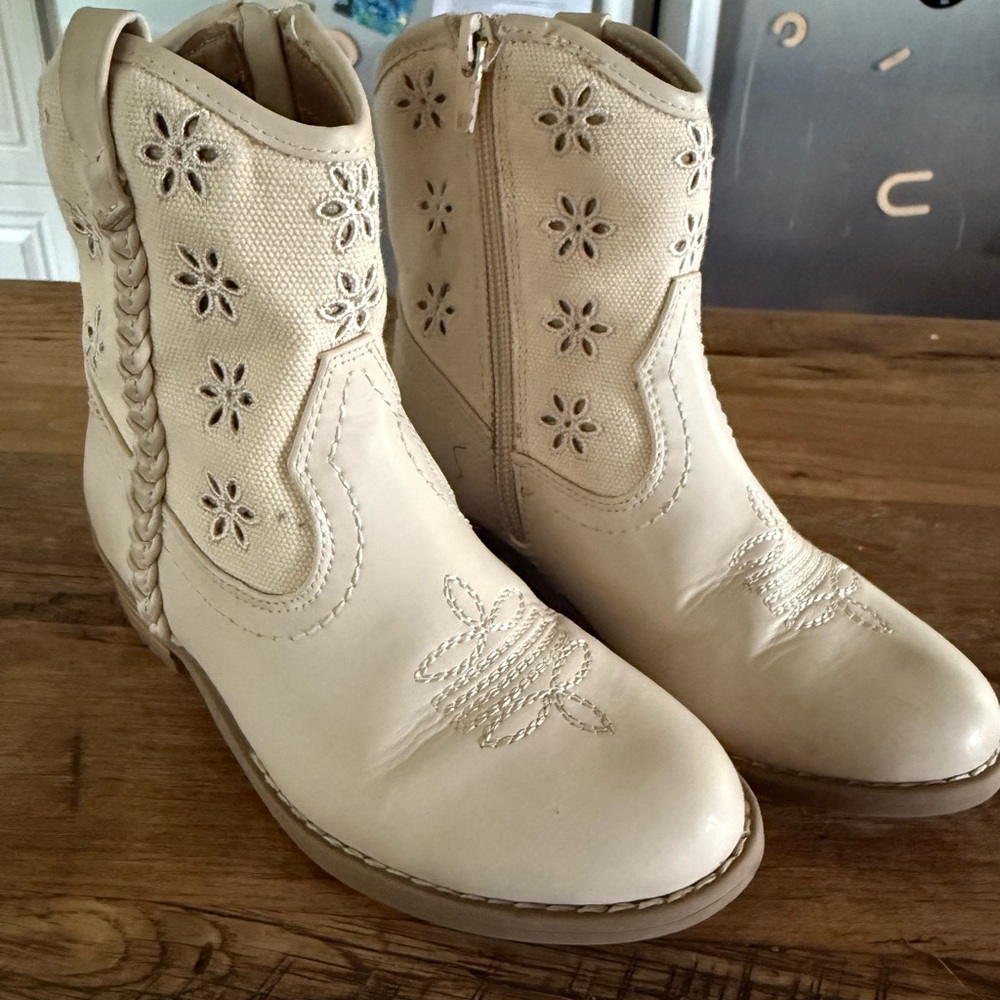 DV by Dolce Vita Cream Kids Lucia Boots 12C